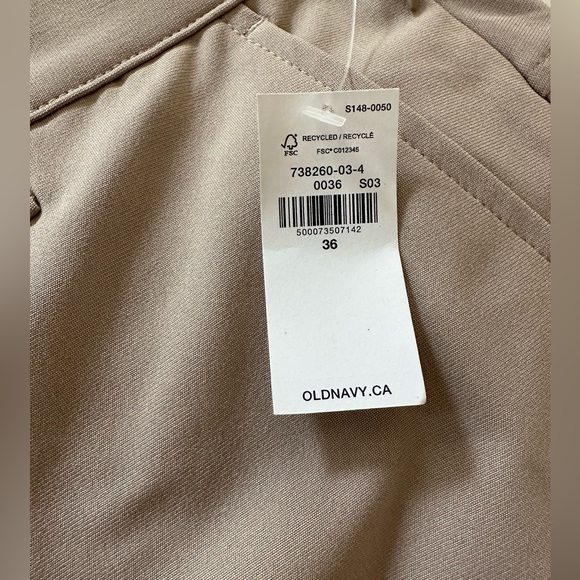 Brand new Men’s Old Navy Shorts - Picture 2 of 4